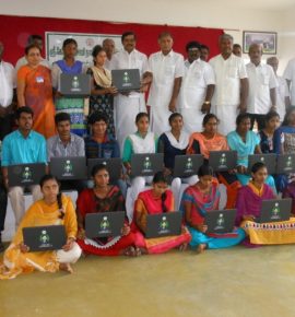 விலையில்லா மடிக்கணினி வழங்கும் விழா