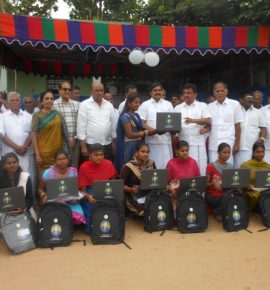 விலையில்லா மடிக்கணினி மற்றும் மிதிவண்டி வழங்கும் விழா