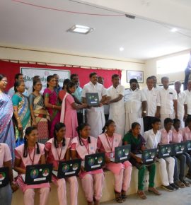 விலையில்லா மடிக்கணினி மற்றும் மிதிவண்டி வழங்கும் விழா