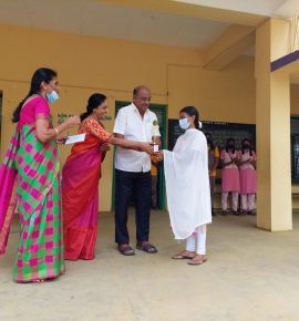 அரசு பொதுத்தேர்வில் முதல் இடம் பெற்ற மாணவிகளுக்கு விருது வழங்கும் விழா